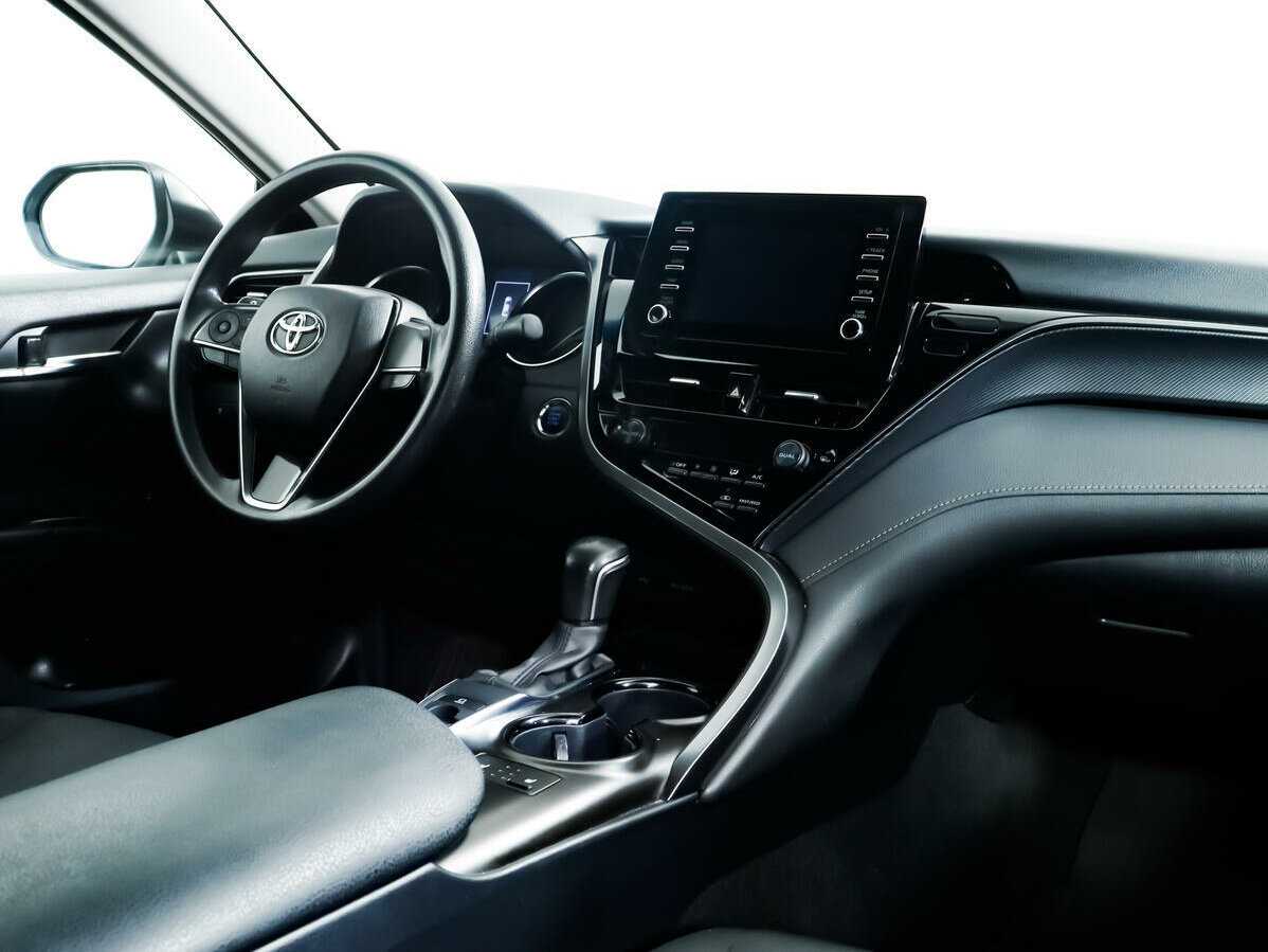 Toyota Camry, 2021 Фото №8