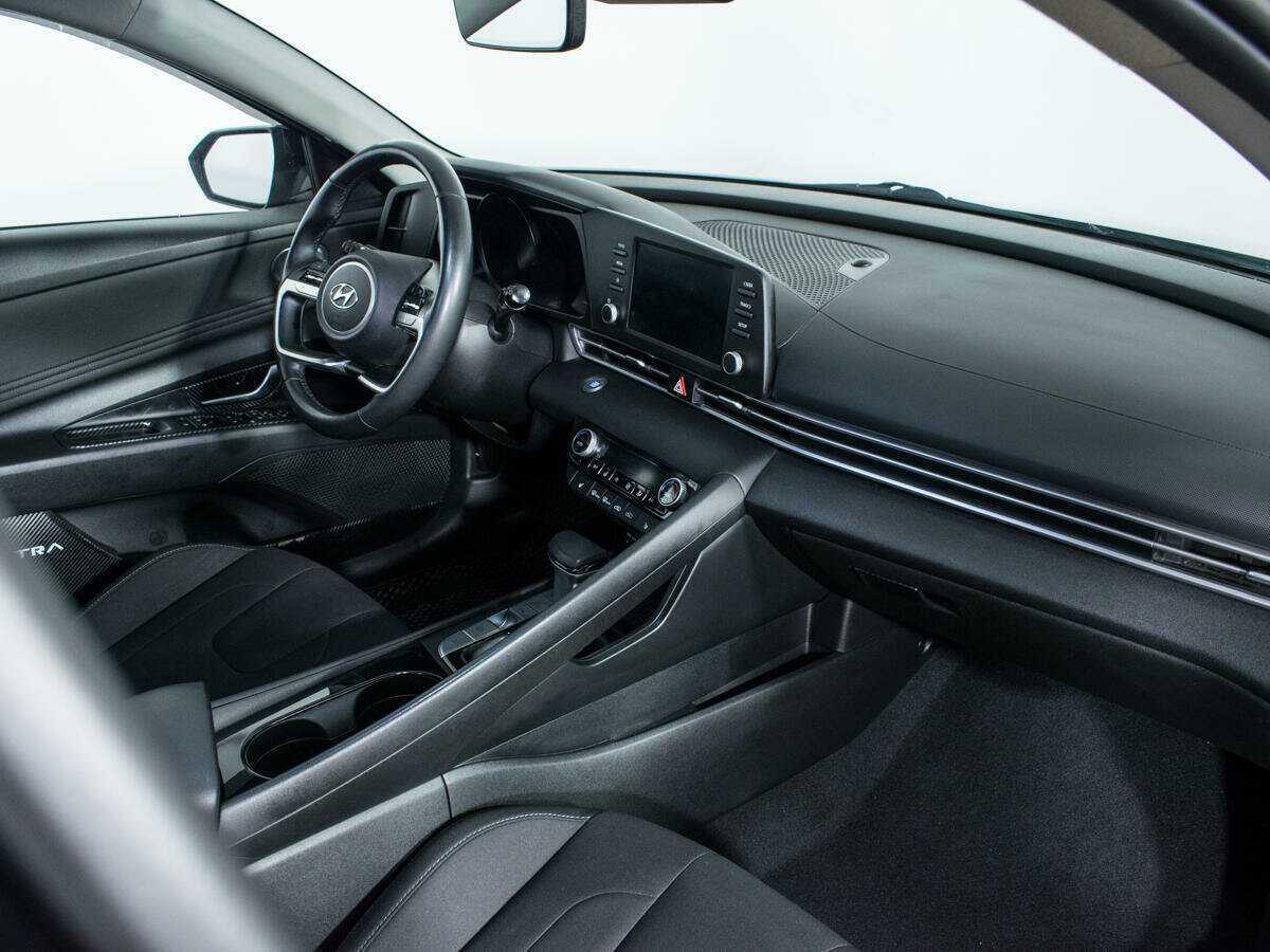 Hyundai Elantra, 2020 Фото №9