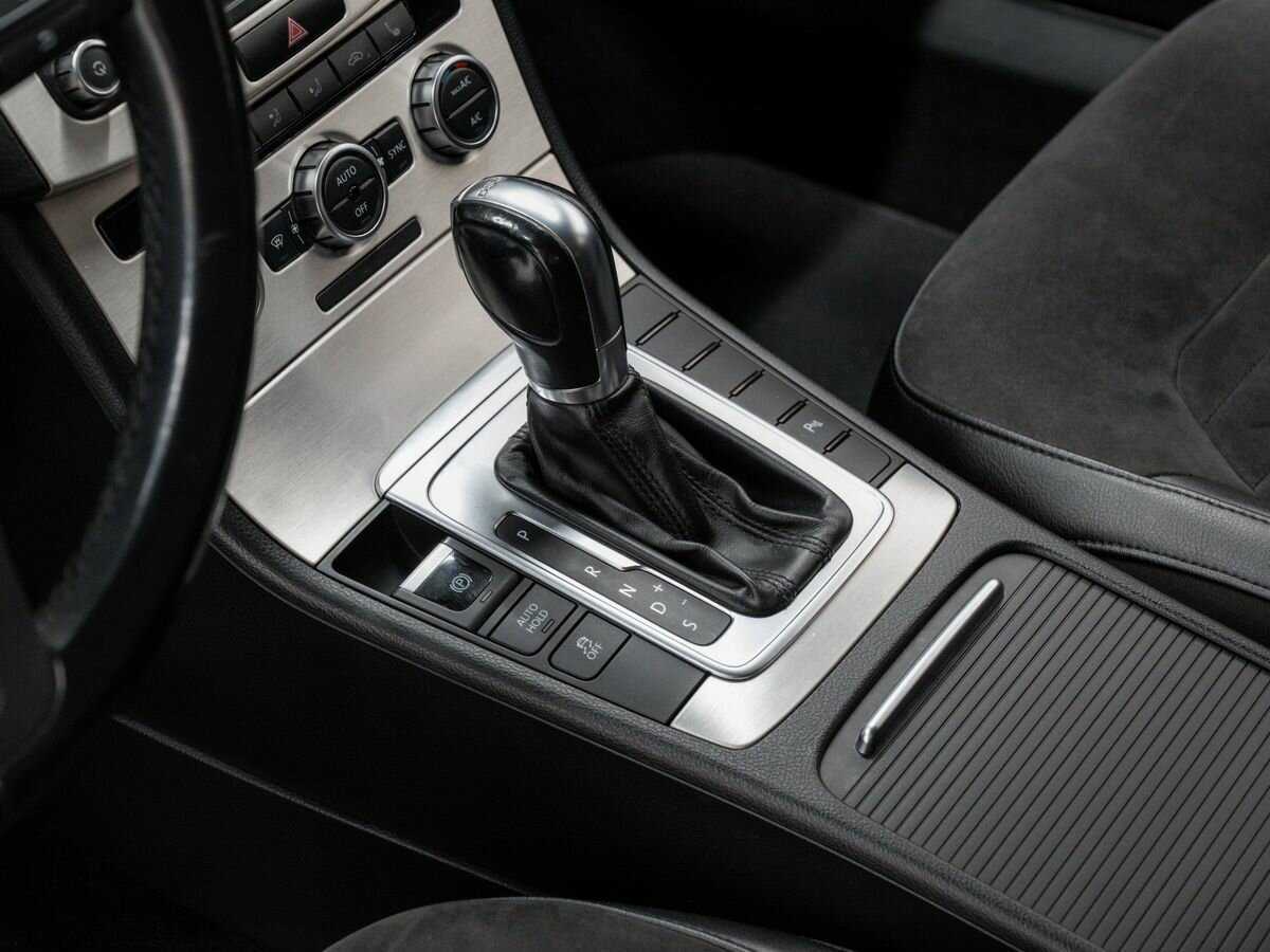 Volkswagen Passat, 2012 Фото №17