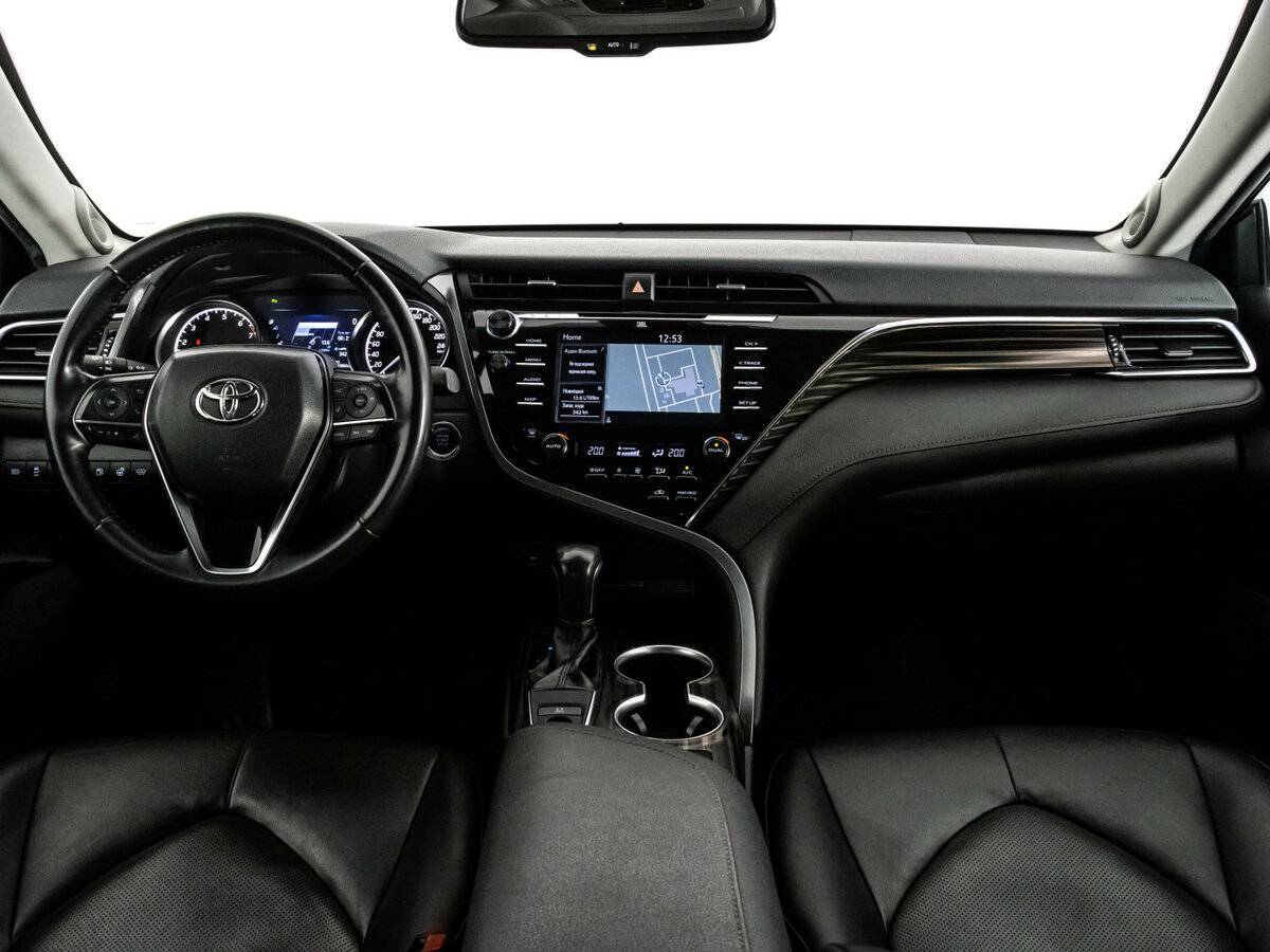 Toyota Camry, 2018 Фото №11
