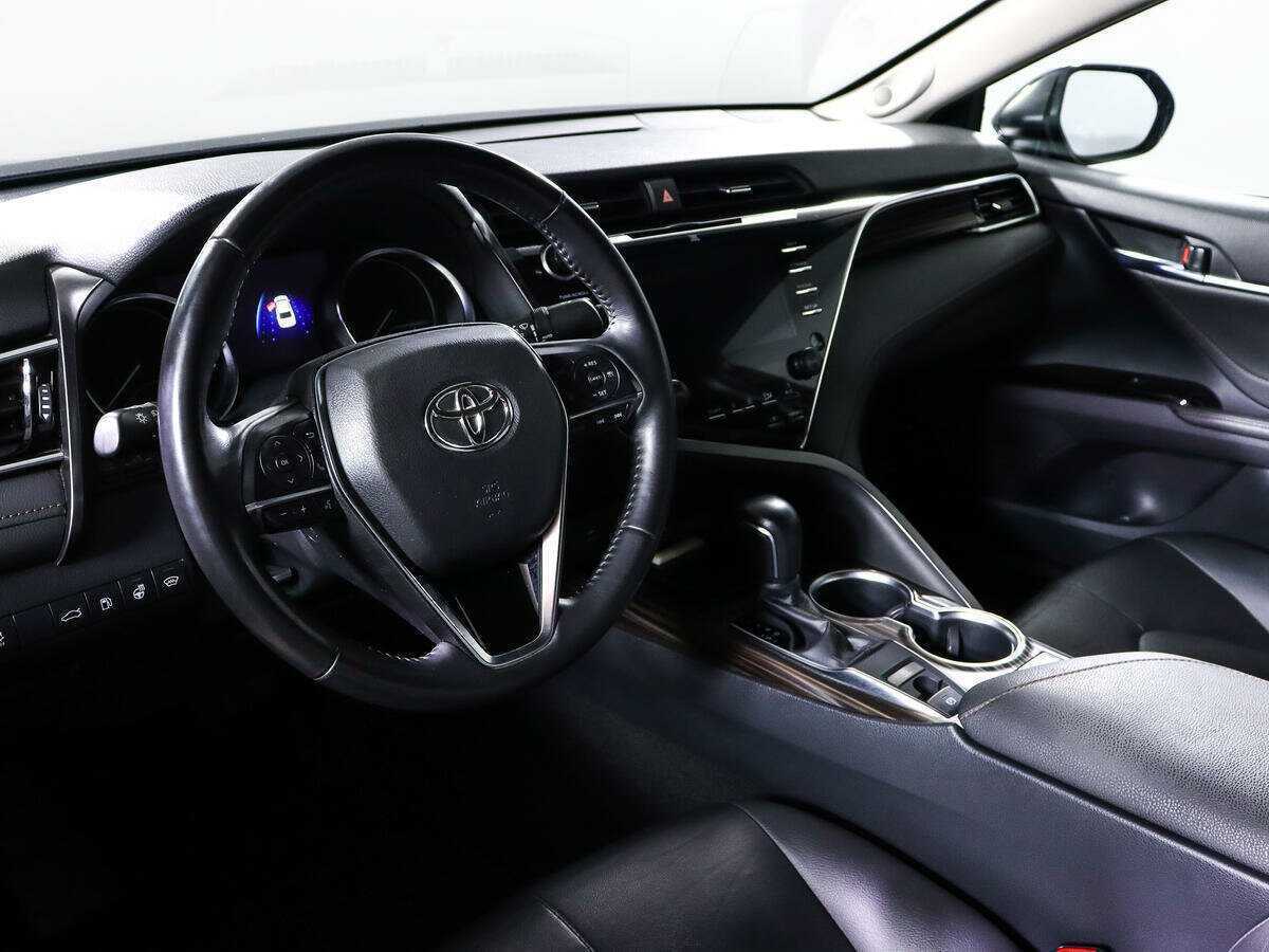 Toyota Camry, 2018 Фото №12