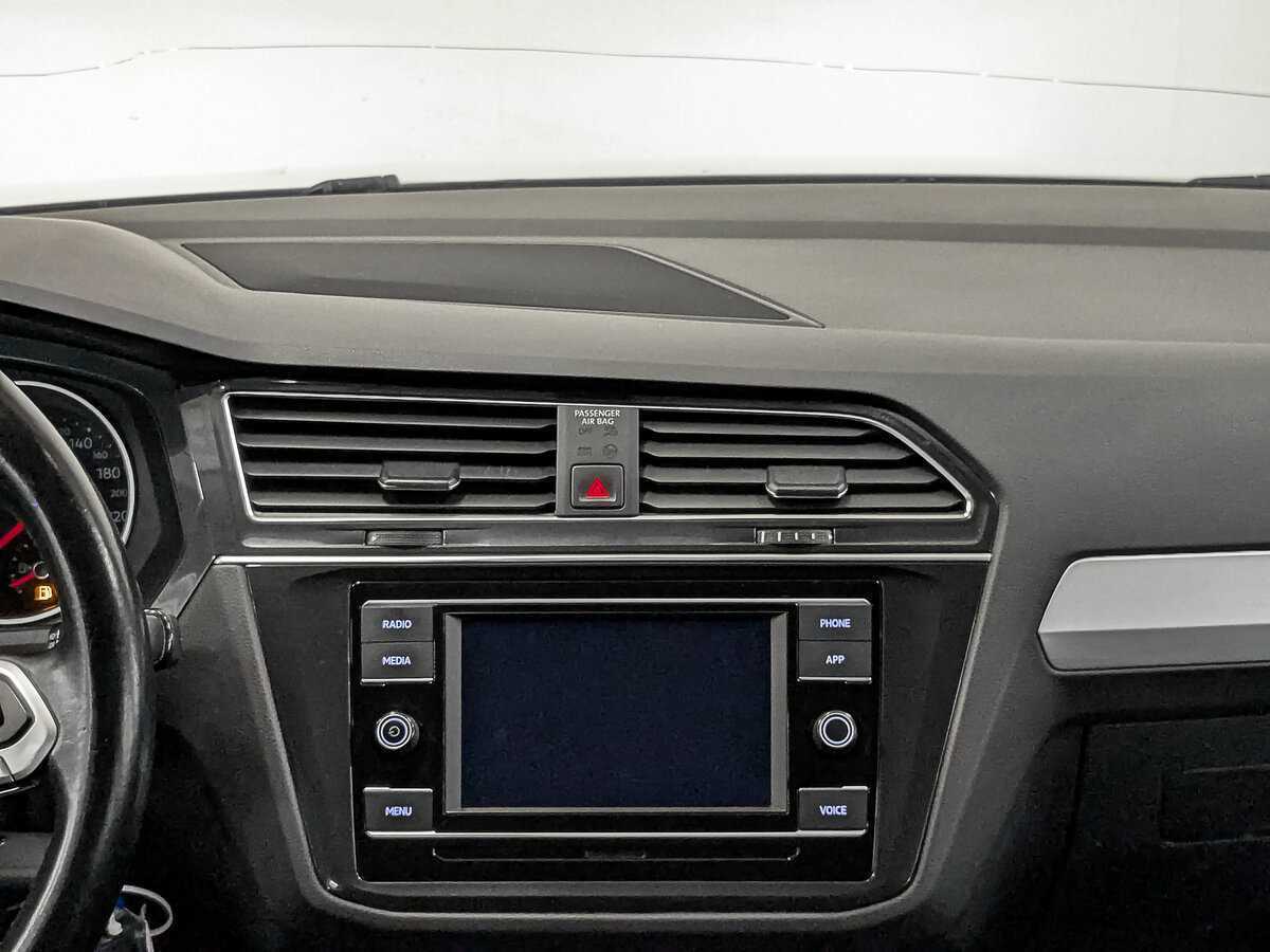 Volkswagen Tiguan, 2021 Фото №14