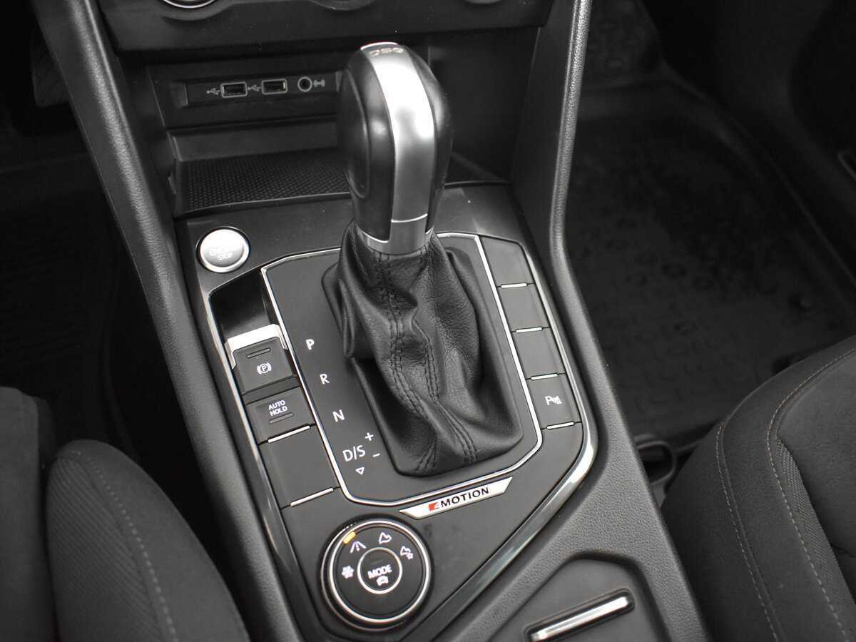 Volkswagen Tiguan, 2017 Фото №15