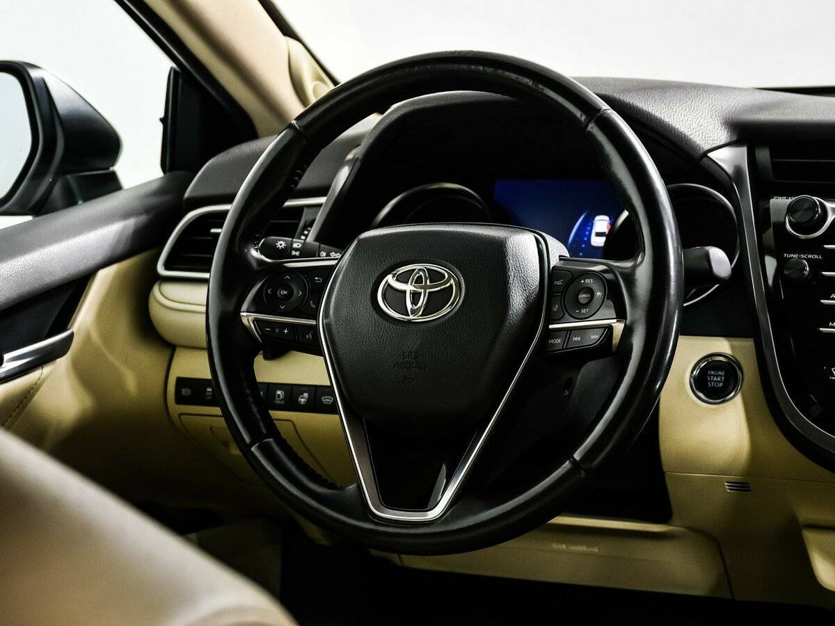 Toyota Camry, 2020 Фото №15