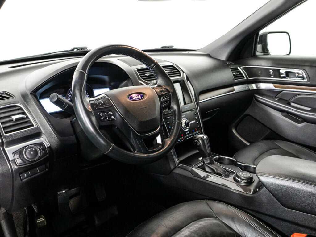Ford Explorer, 2018 Фото №11