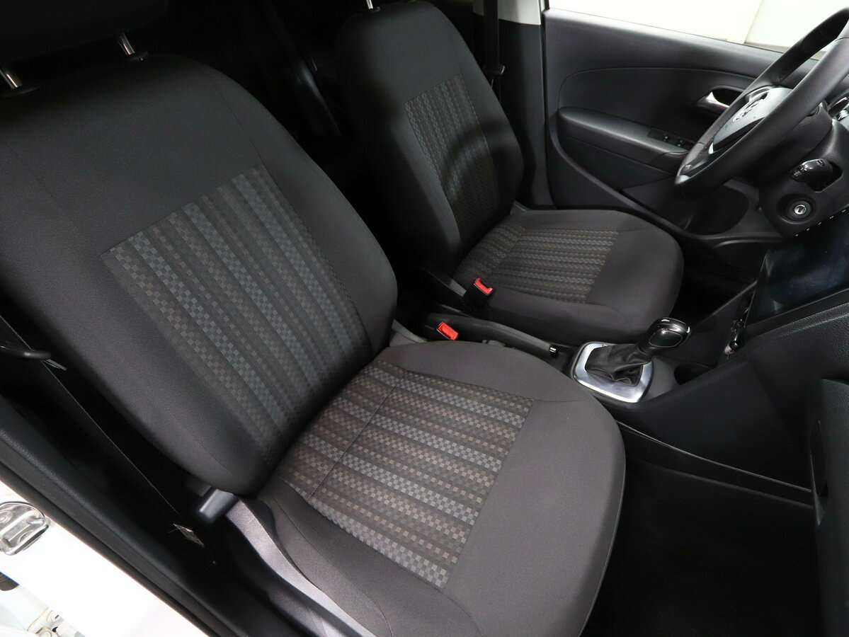 Volkswagen Polo, 2017 Фото №8