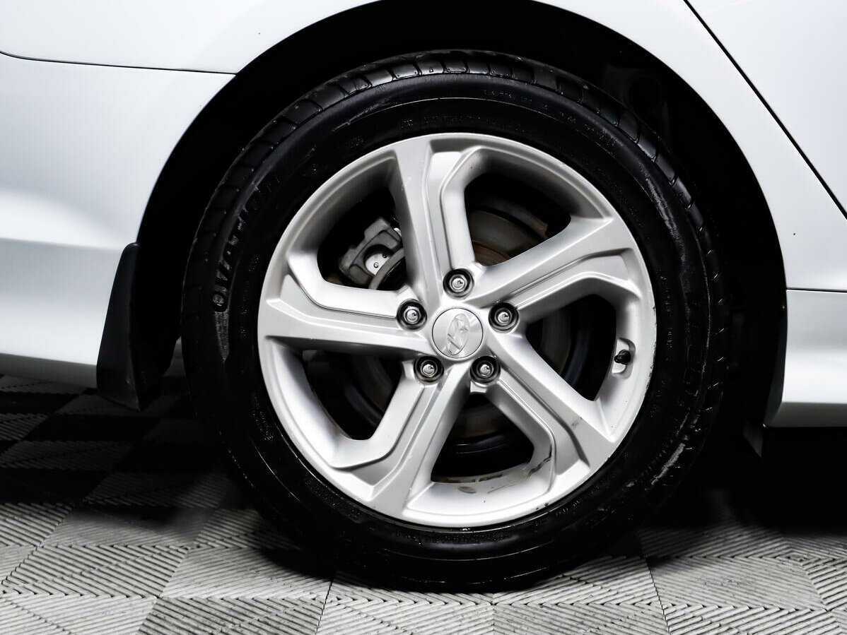 Hyundai Sonata, 2018 Фото №14