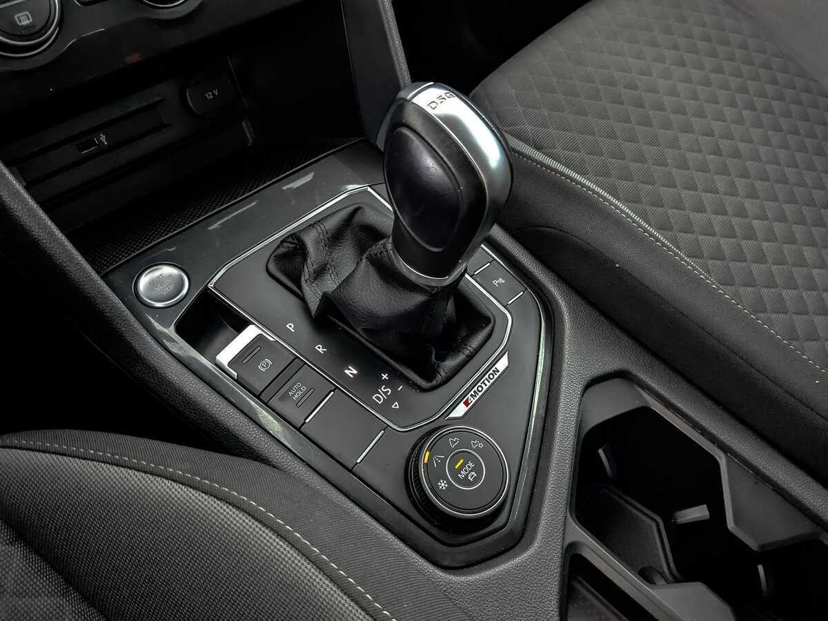 Volkswagen Tiguan, 2018 Фото №22