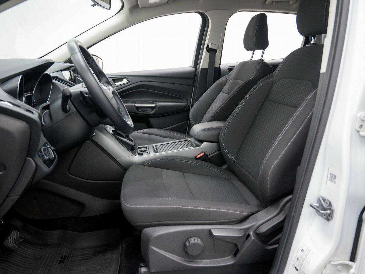 Ford Kuga, 2017 Фото №15