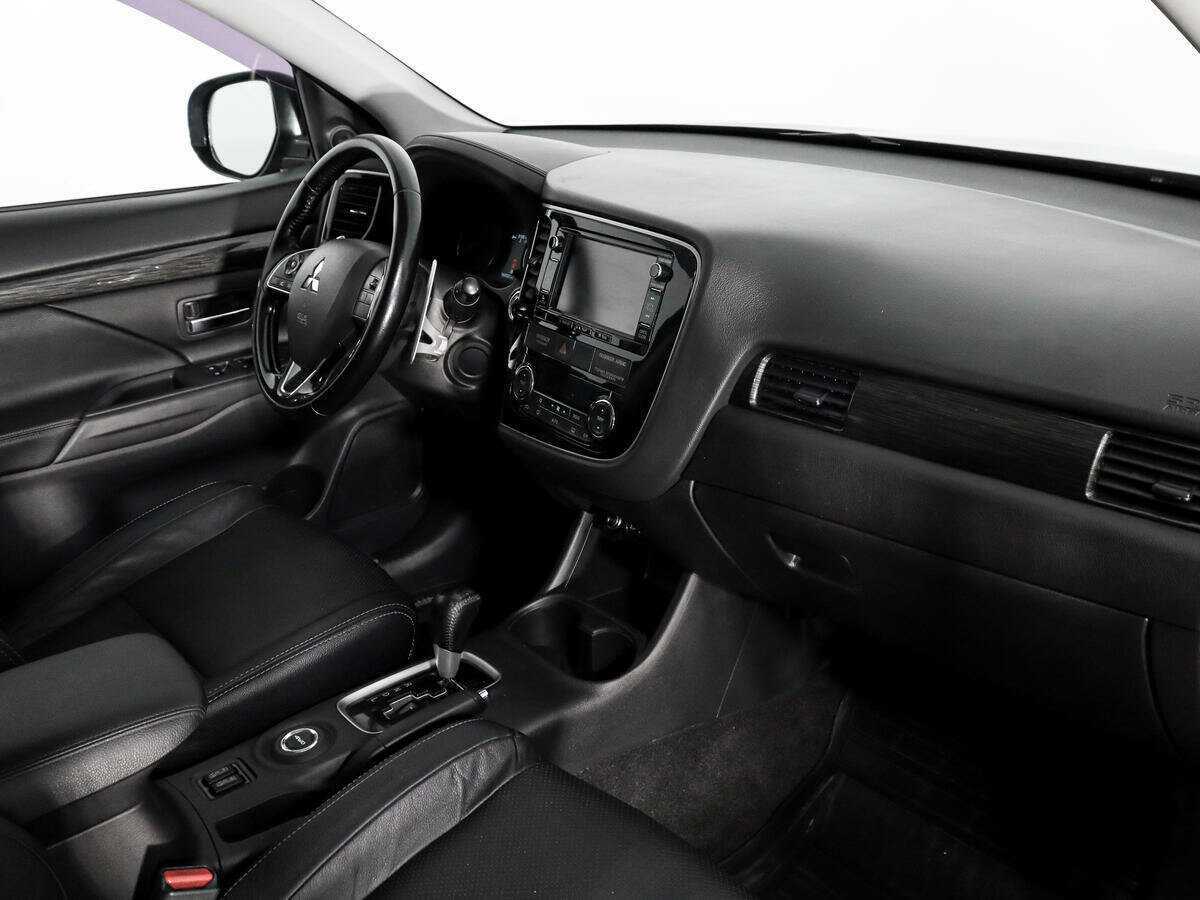Mitsubishi Outlander, 2016 Фото №14
