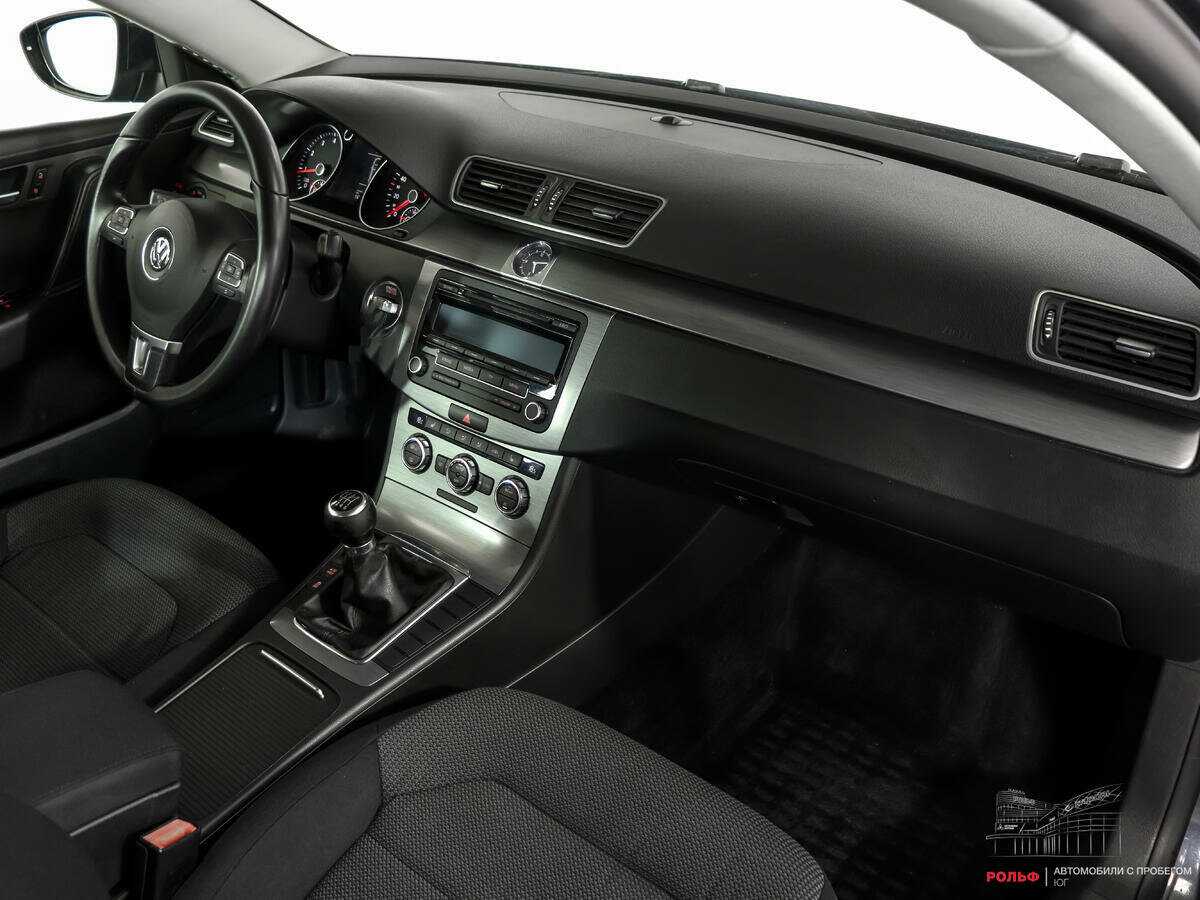 Volkswagen Passat, 2012 Фото №8