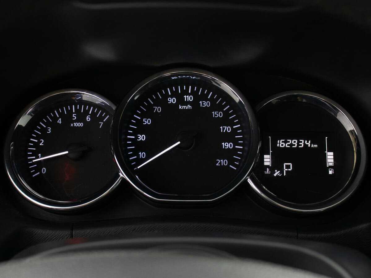 Nissan Terrano, 2021 Фото №12