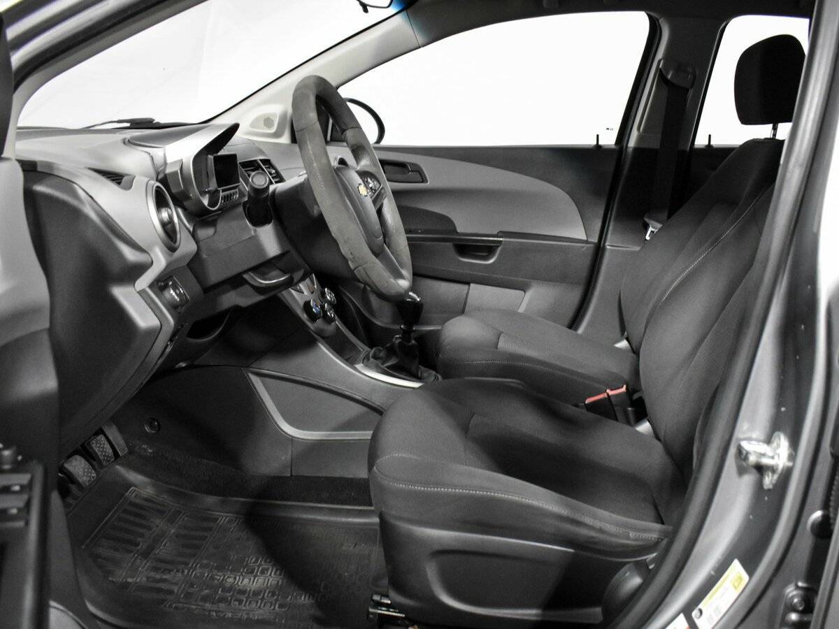 Chevrolet Aveo, 2012 Фото №10