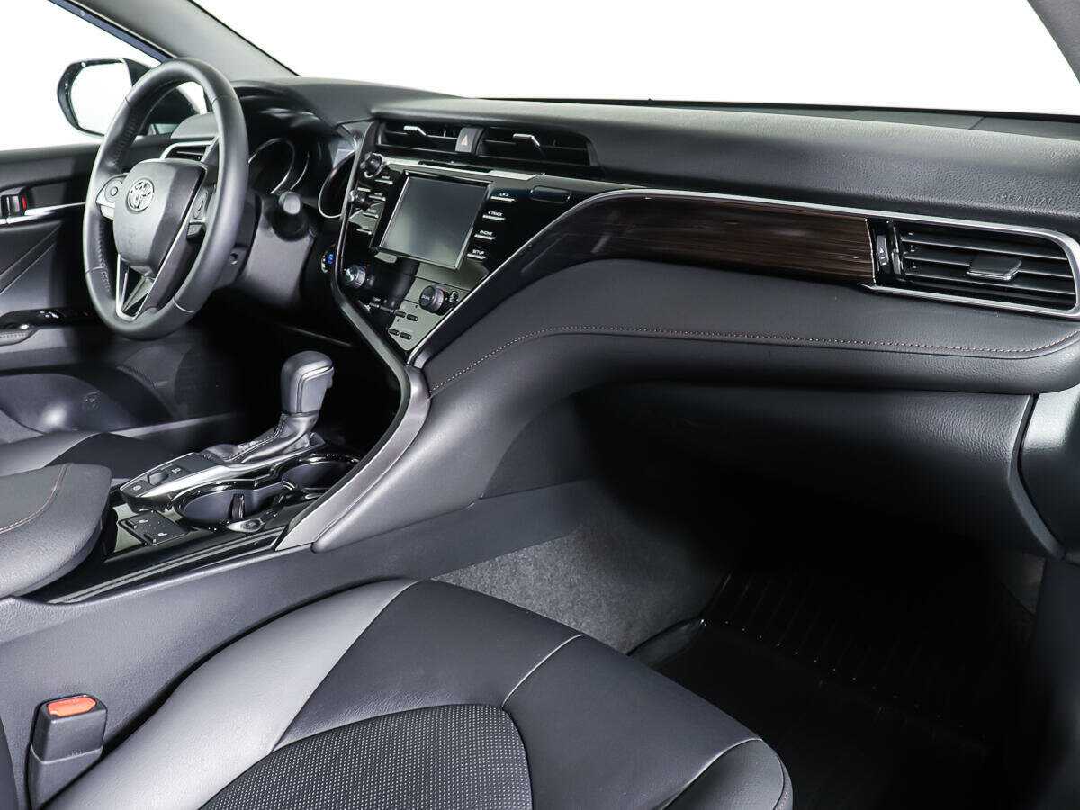 Toyota Camry, 2020 Фото №7