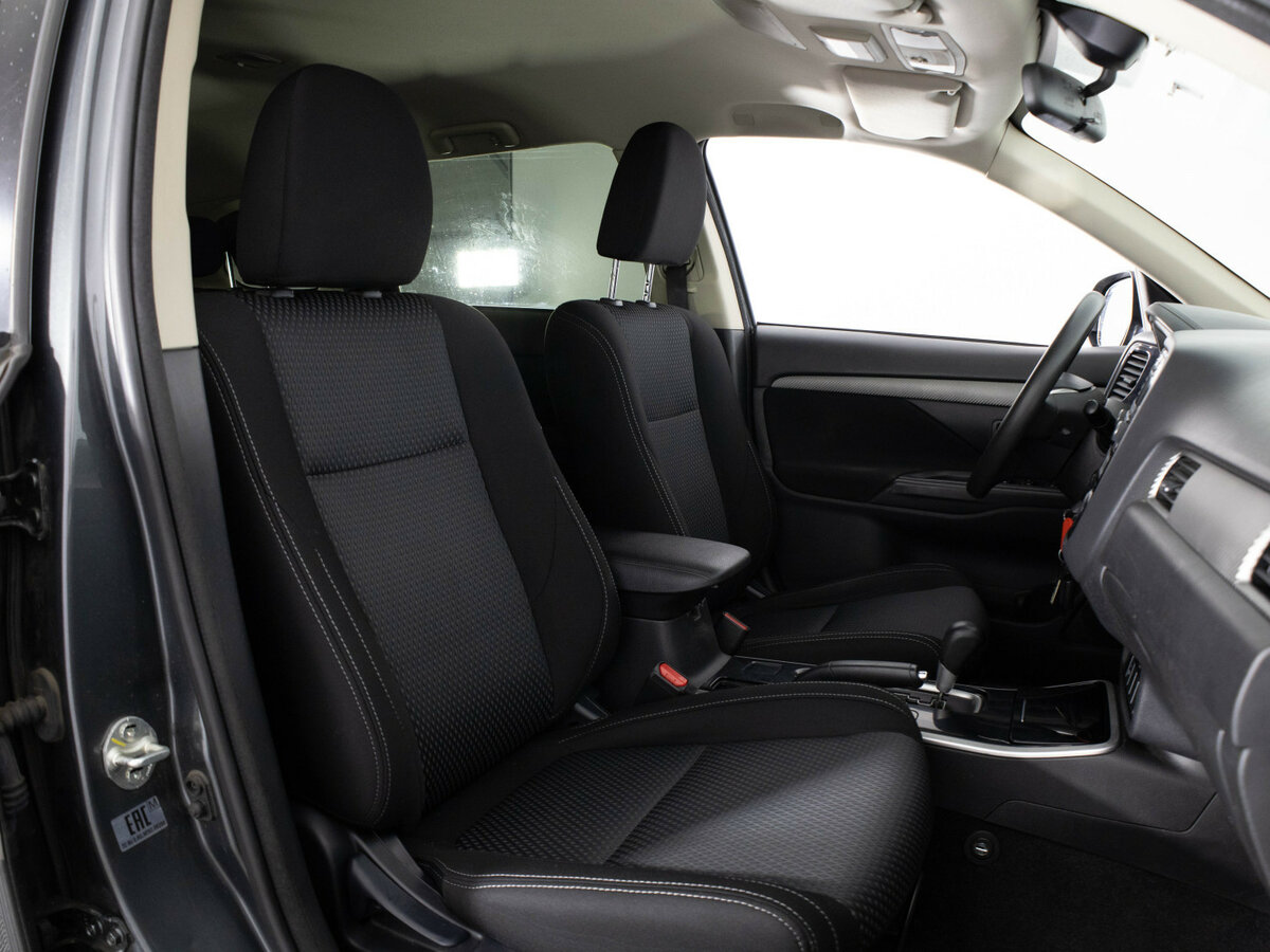Mitsubishi Outlander III Рестайлинг 2, 2018 Фото №13