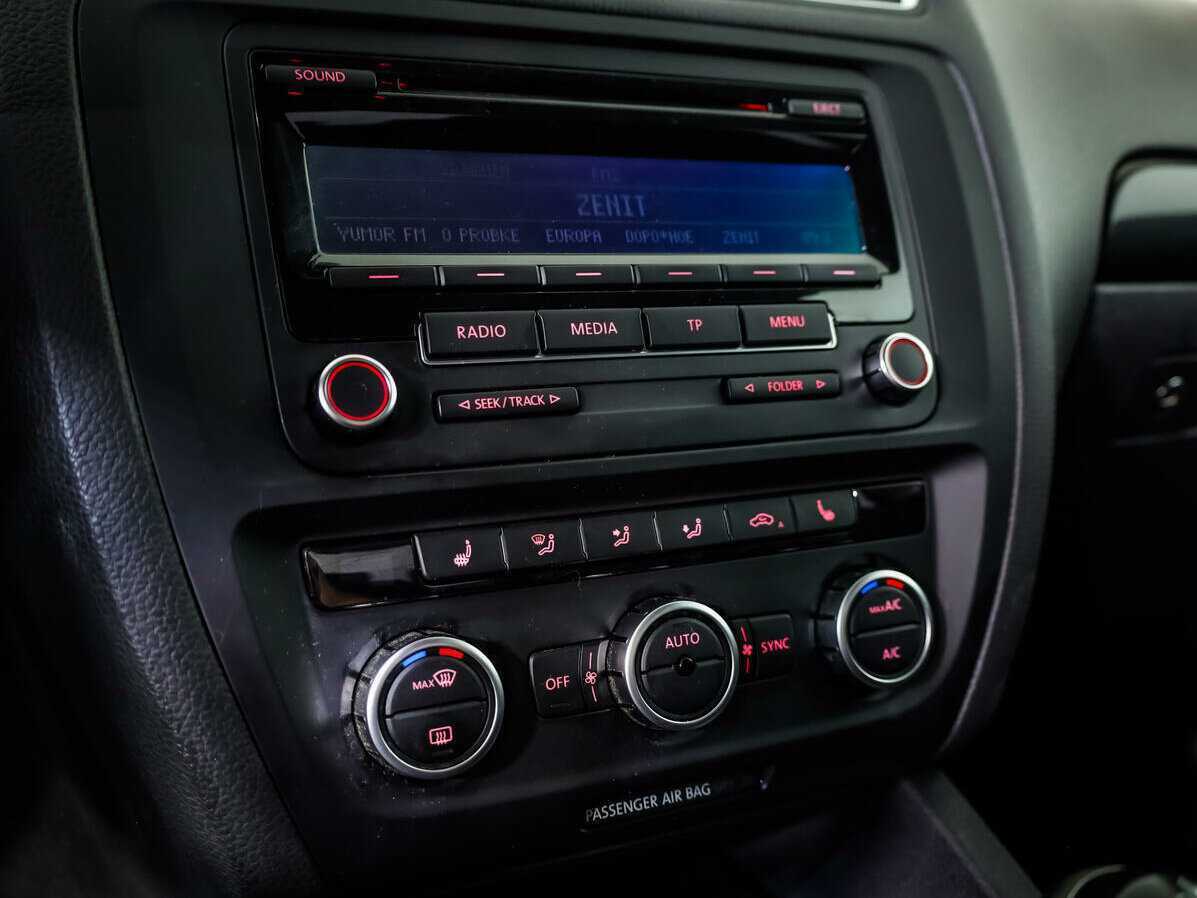 Volkswagen Jetta, 2012 Фото №13