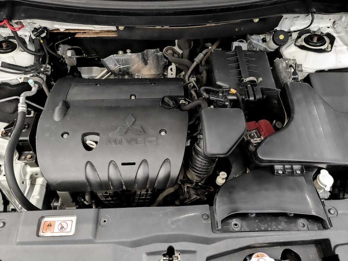 Mitsubishi Outlander, 2015 Фото №9