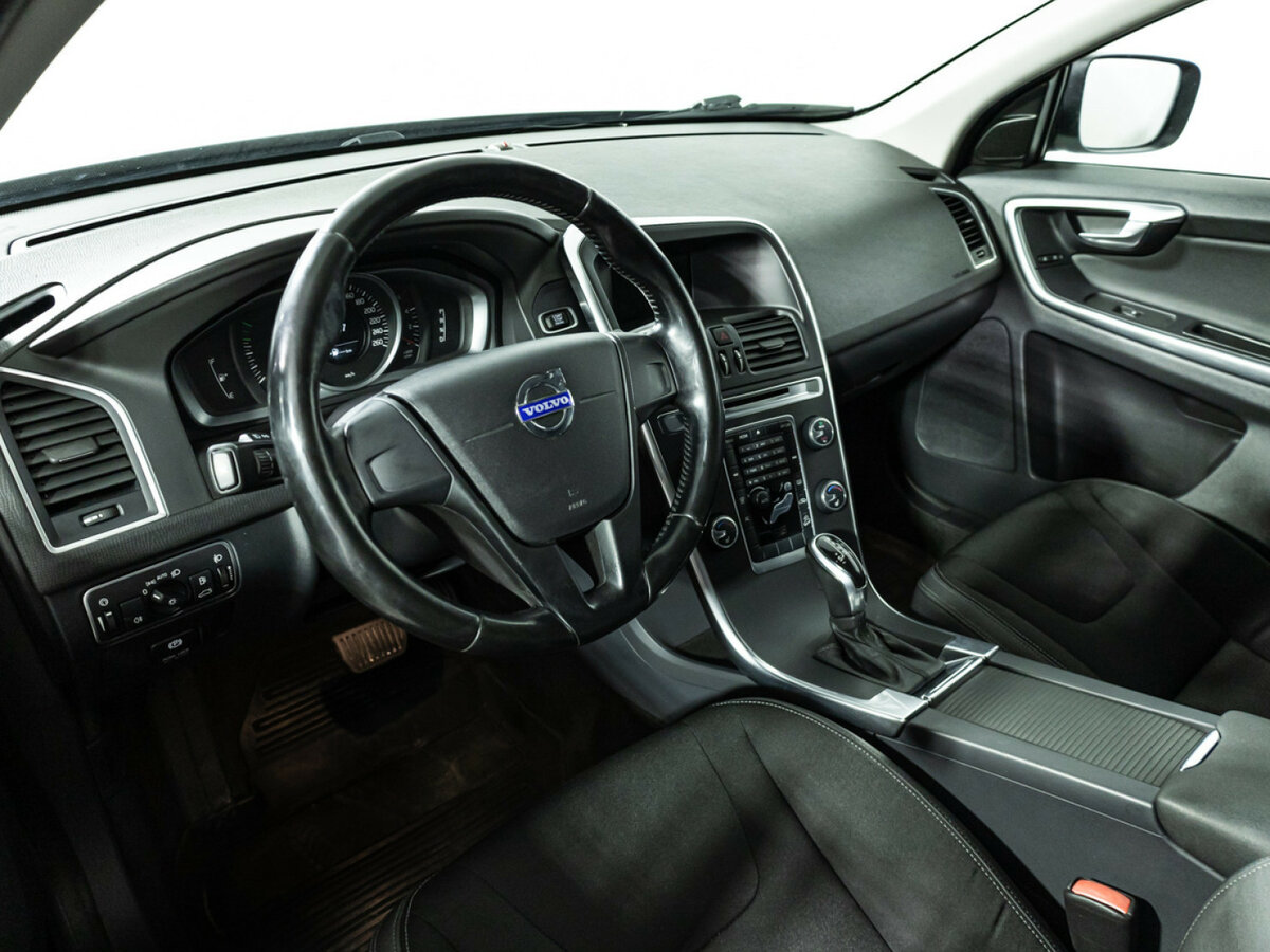 Volvo XC60 I Рестайлинг, 2014 Фото №11