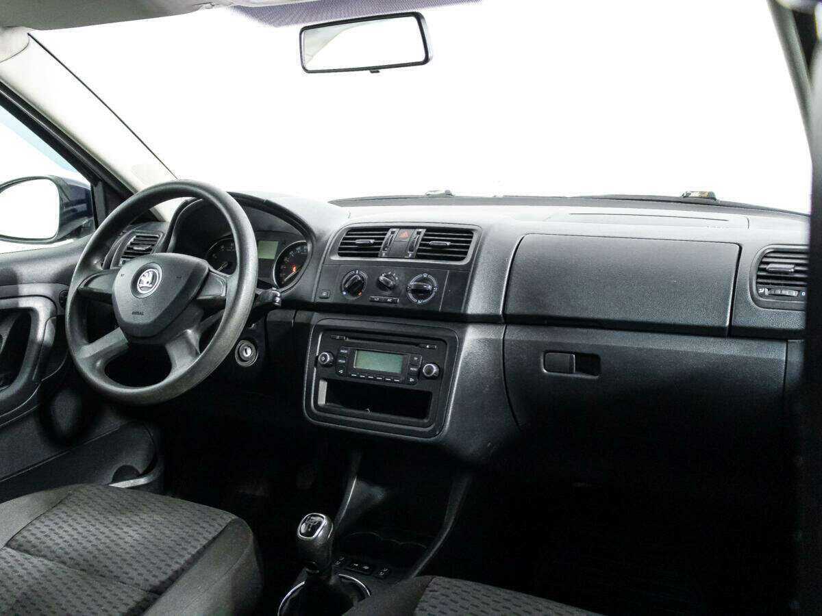 Skoda Fabia, 2013 Фото №9