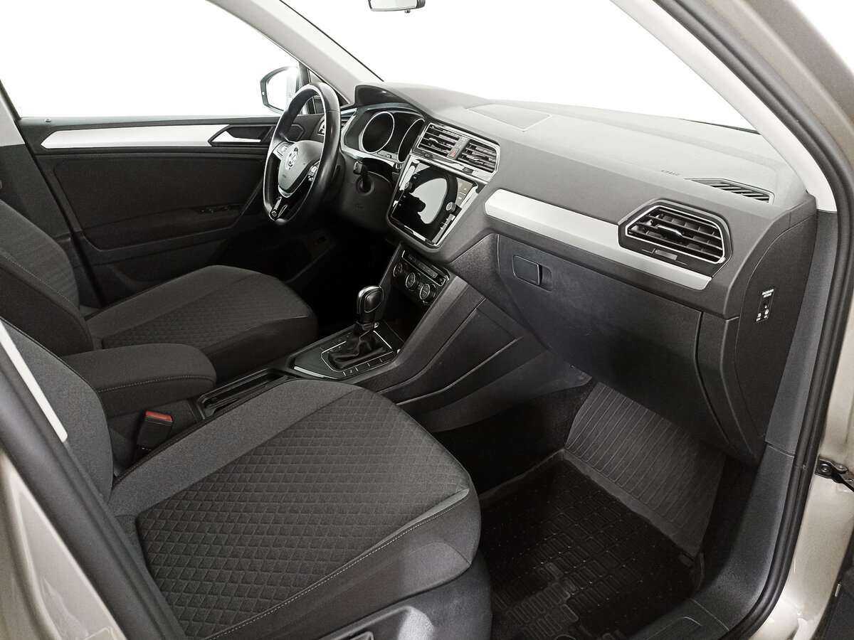 Volkswagen Tiguan, 2020 Фото №9