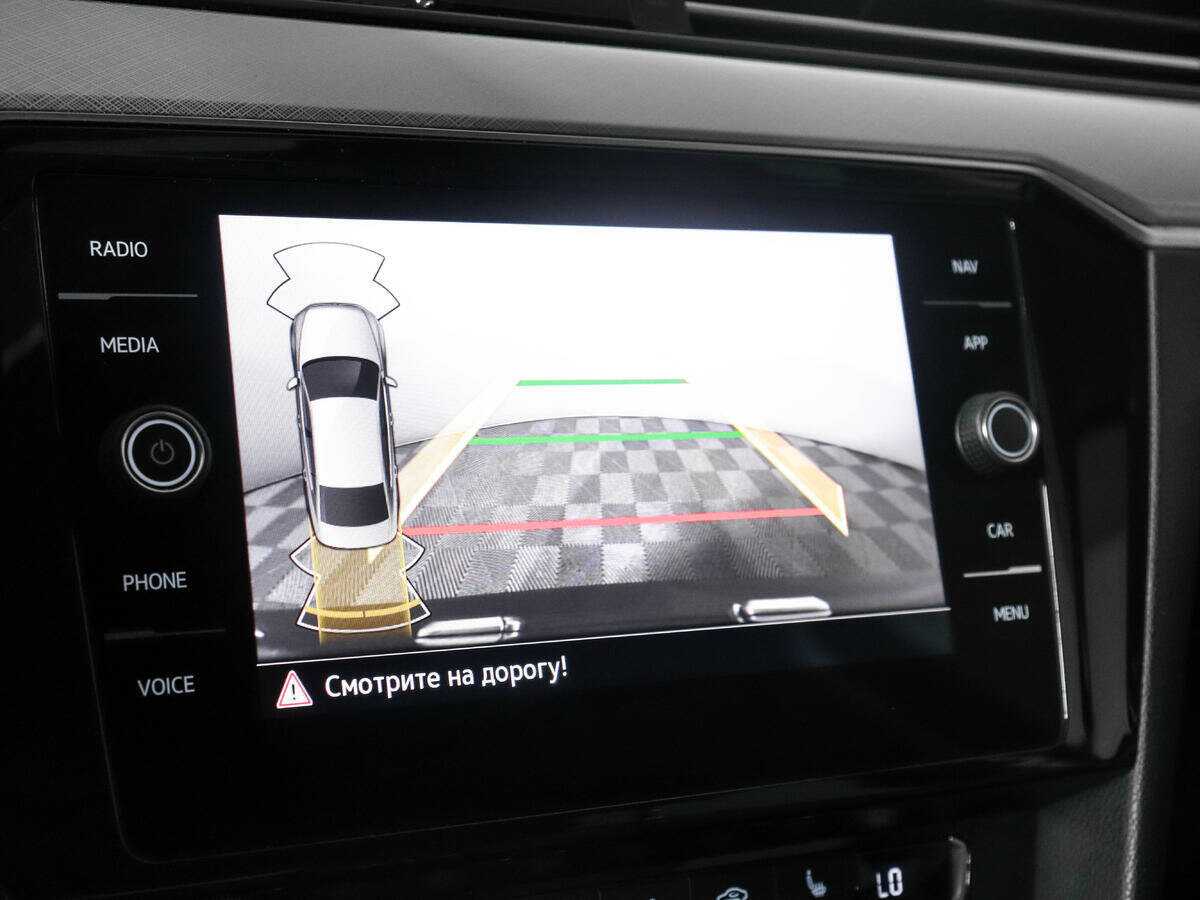 Volkswagen Passat, 2020 Фото №18