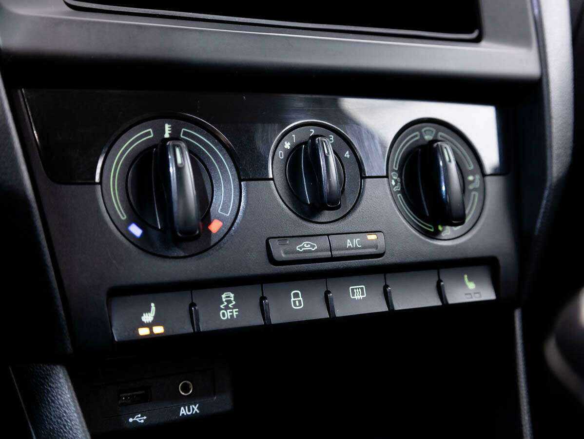 Skoda Rapid, 2017 Фото №18