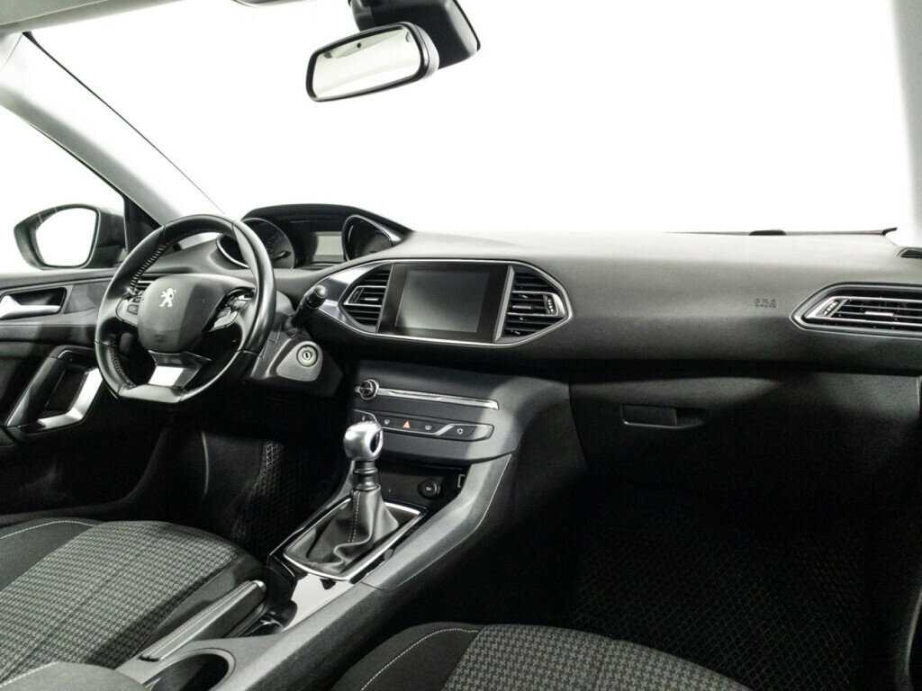 Peugeot 308, 2018 Фото №9