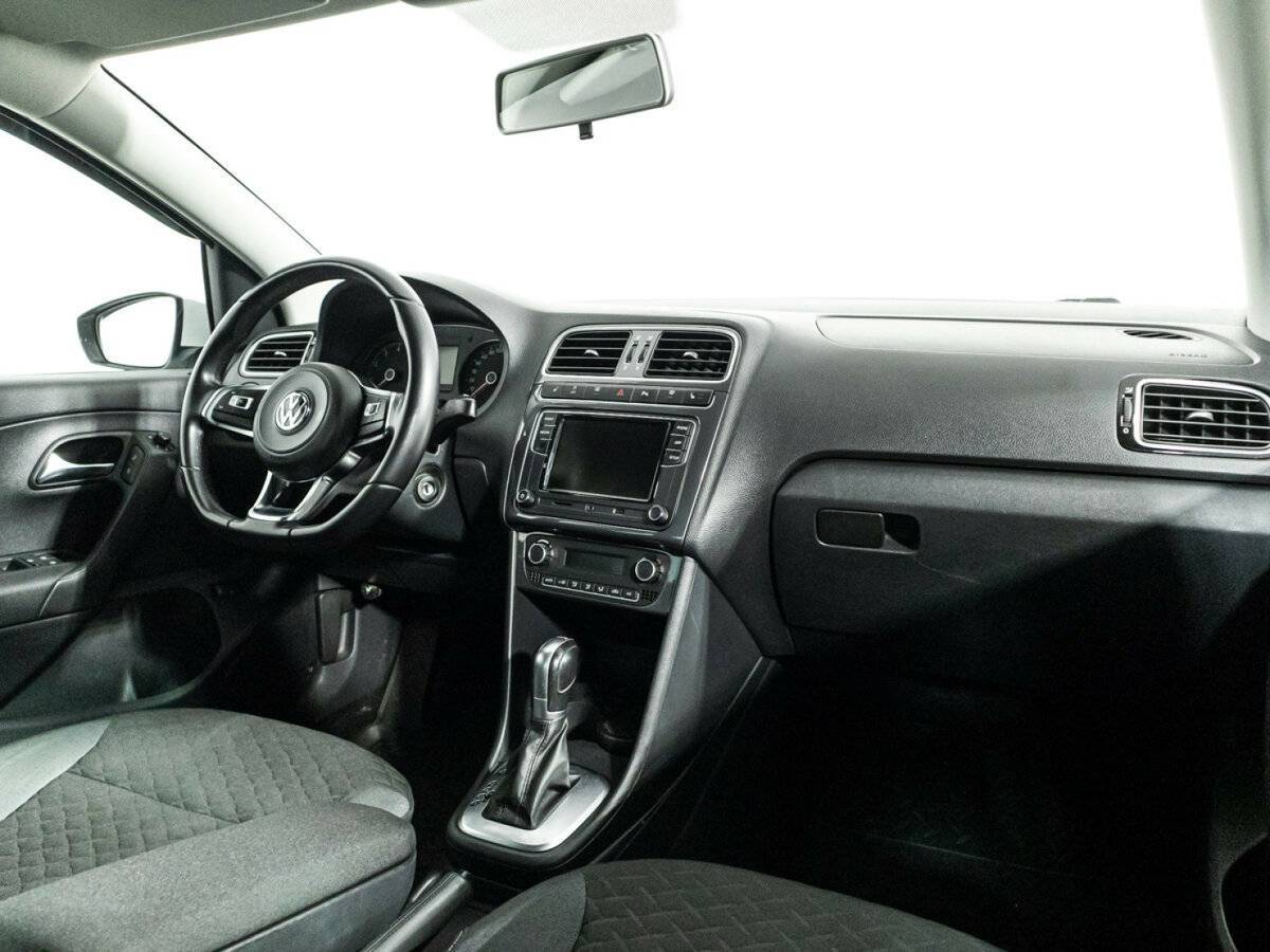 Volkswagen Polo, 2018 Фото №9