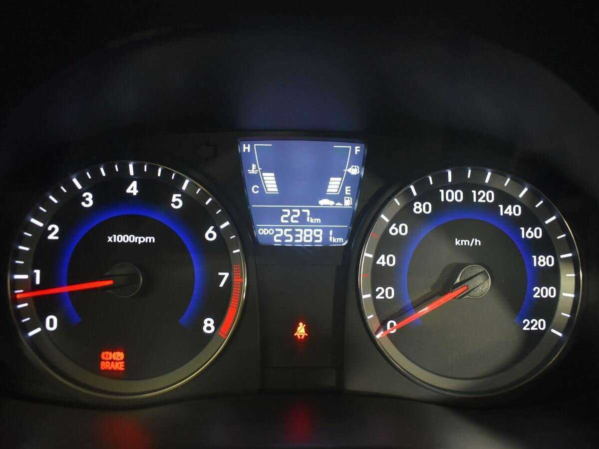 Hyundai Solaris, 2013 Фото №13