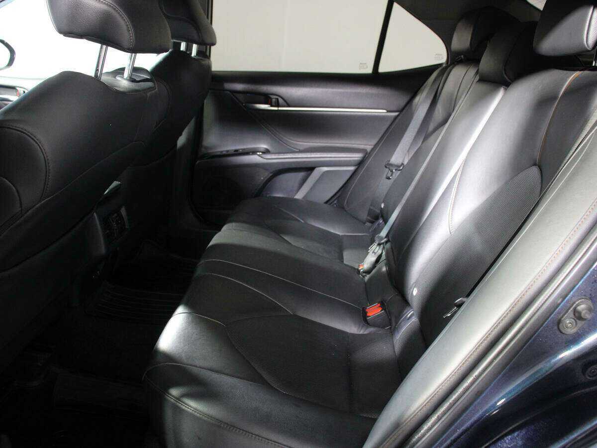 Toyota Camry, 2018 Фото №7
