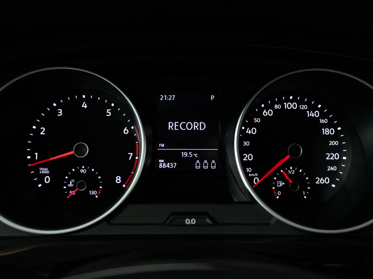 Volkswagen Tiguan II, 2019 Фото №12