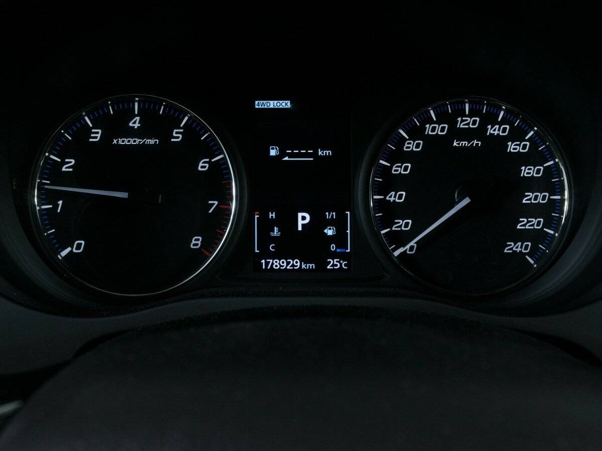 Mitsubishi Outlander, 2016 Фото №13