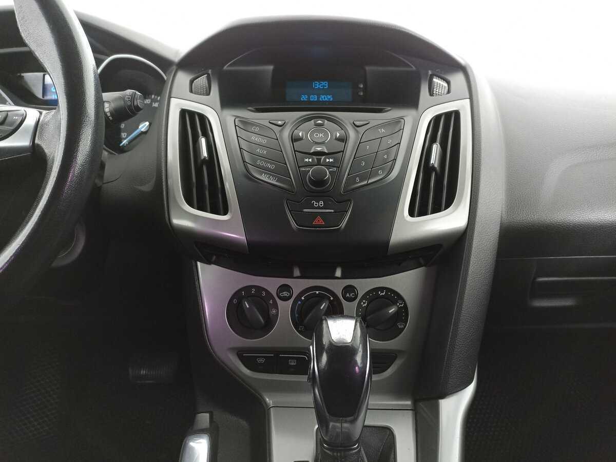 Ford Focus, 2013 Фото №14