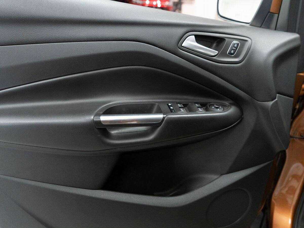 Ford Kuga, 2017 Фото №14