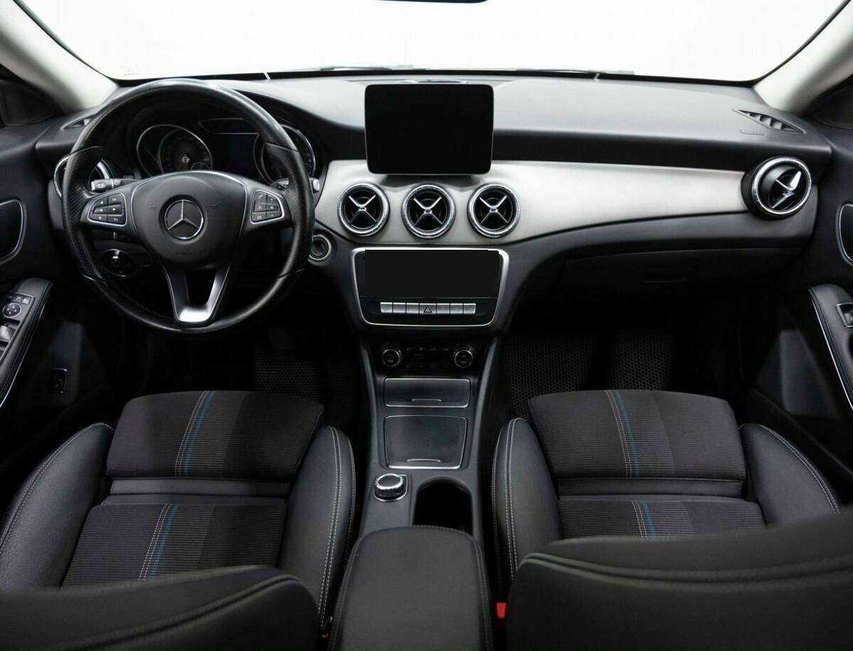 Mercedes-Benz CLA 200, 2018 Фото №13