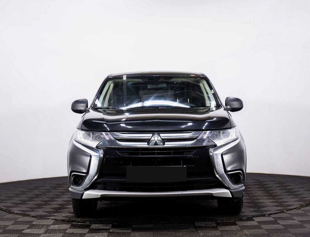 Mitsubishi Outlander, 2018 Фото №2