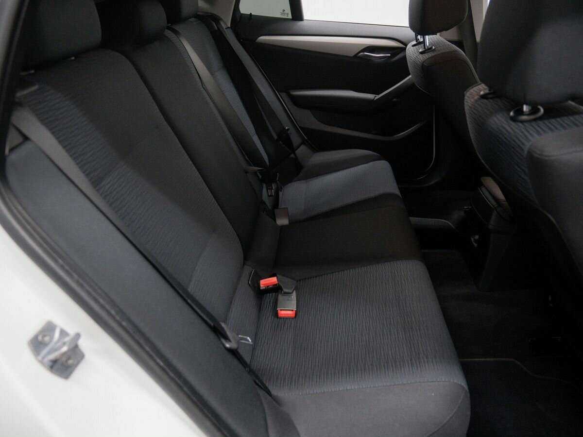 BMW X1 18i, 2013 Фото №10