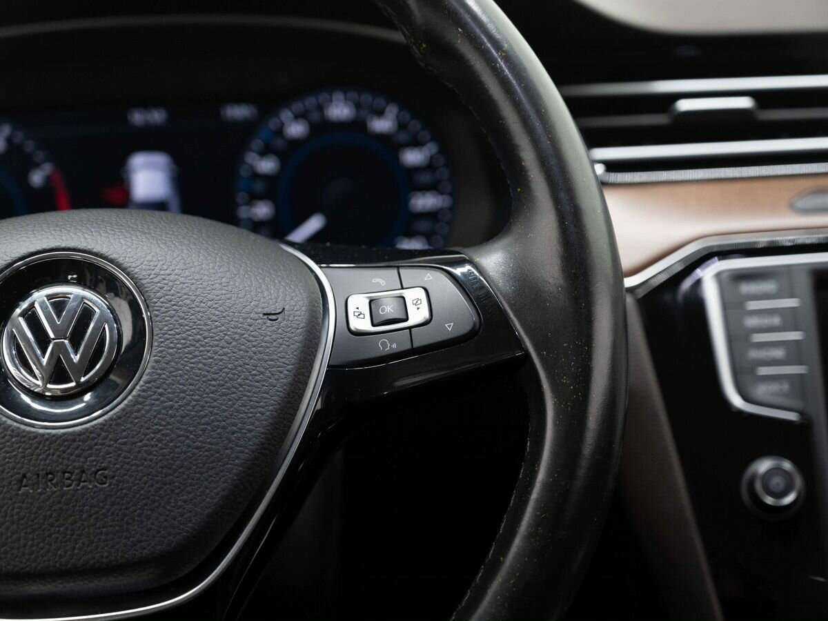 Volkswagen Passat, 2016 Фото №15