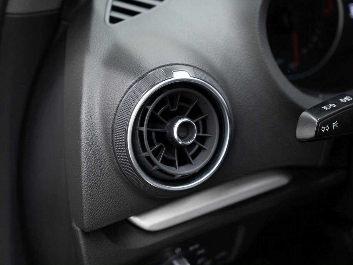 Audi A3, 2019 Фото №17