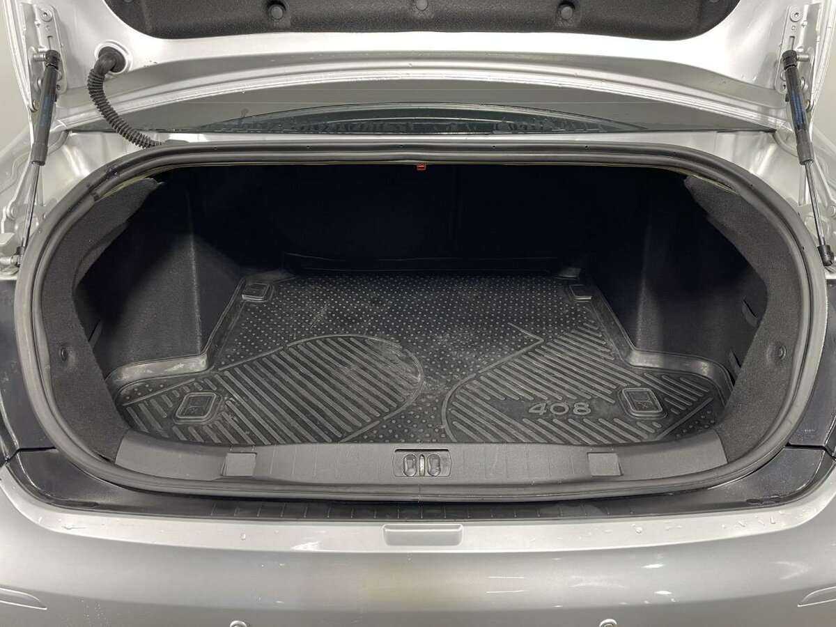 Peugeot 408, 2016 Фото №18