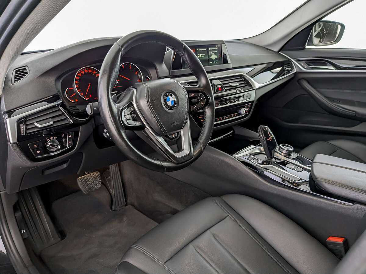 BMW 5 серии 520d, 2018 Фото №12