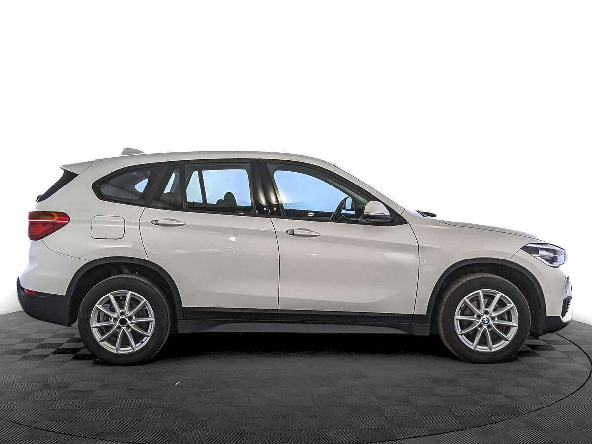 BMW X1 18i sDrive, 2019 Фото №4