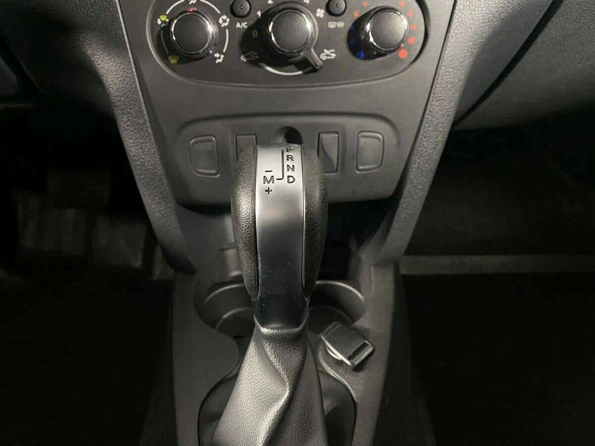 Renault Logan Stepway, 2021 Фото №8