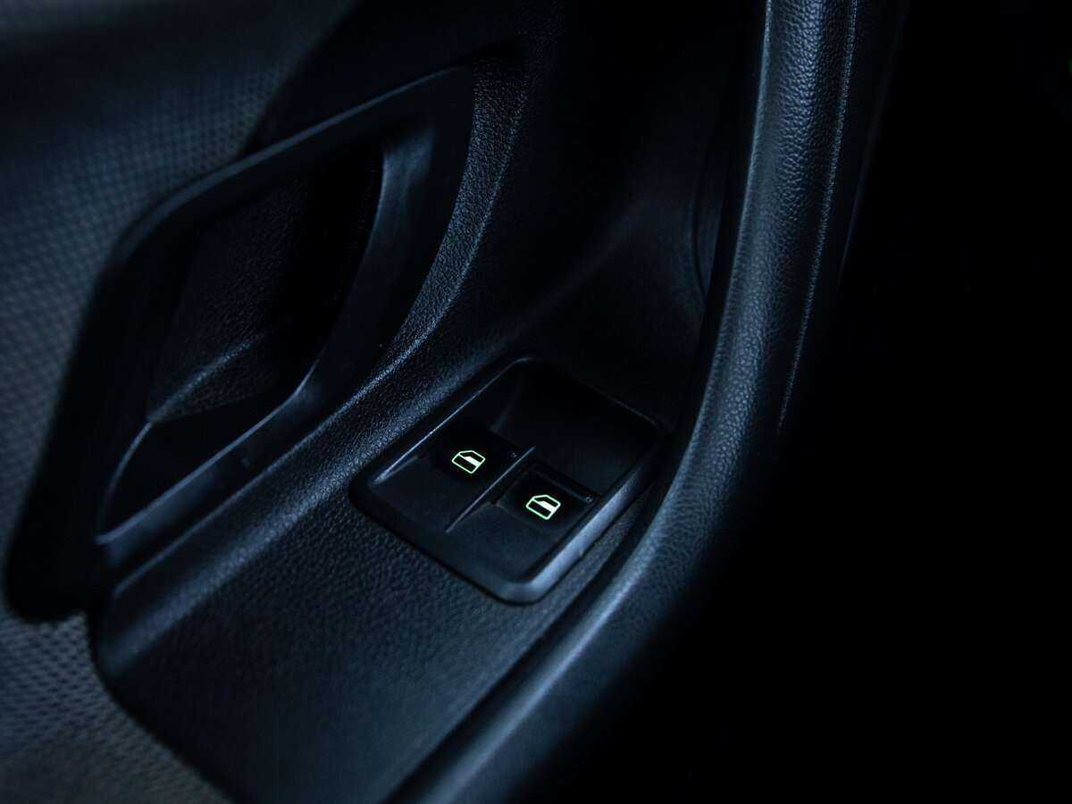 Skoda Fabia, 2013 Фото №12