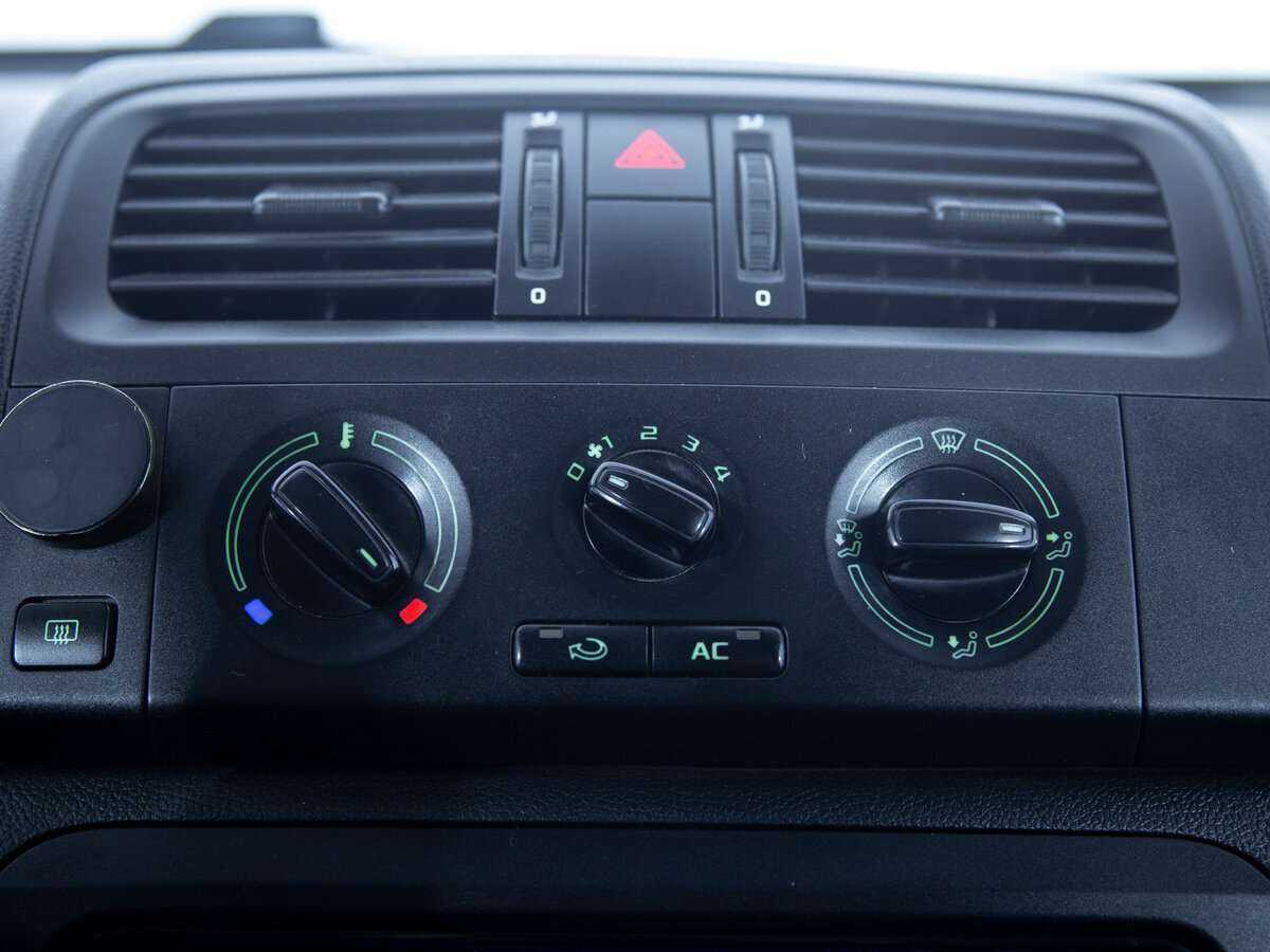 Skoda Fabia, 2013 Фото №16