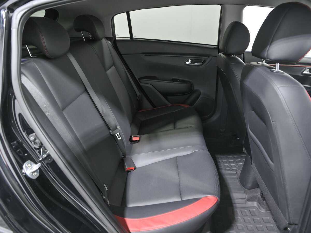 Kia Rio X-Line, 2020 Фото №17