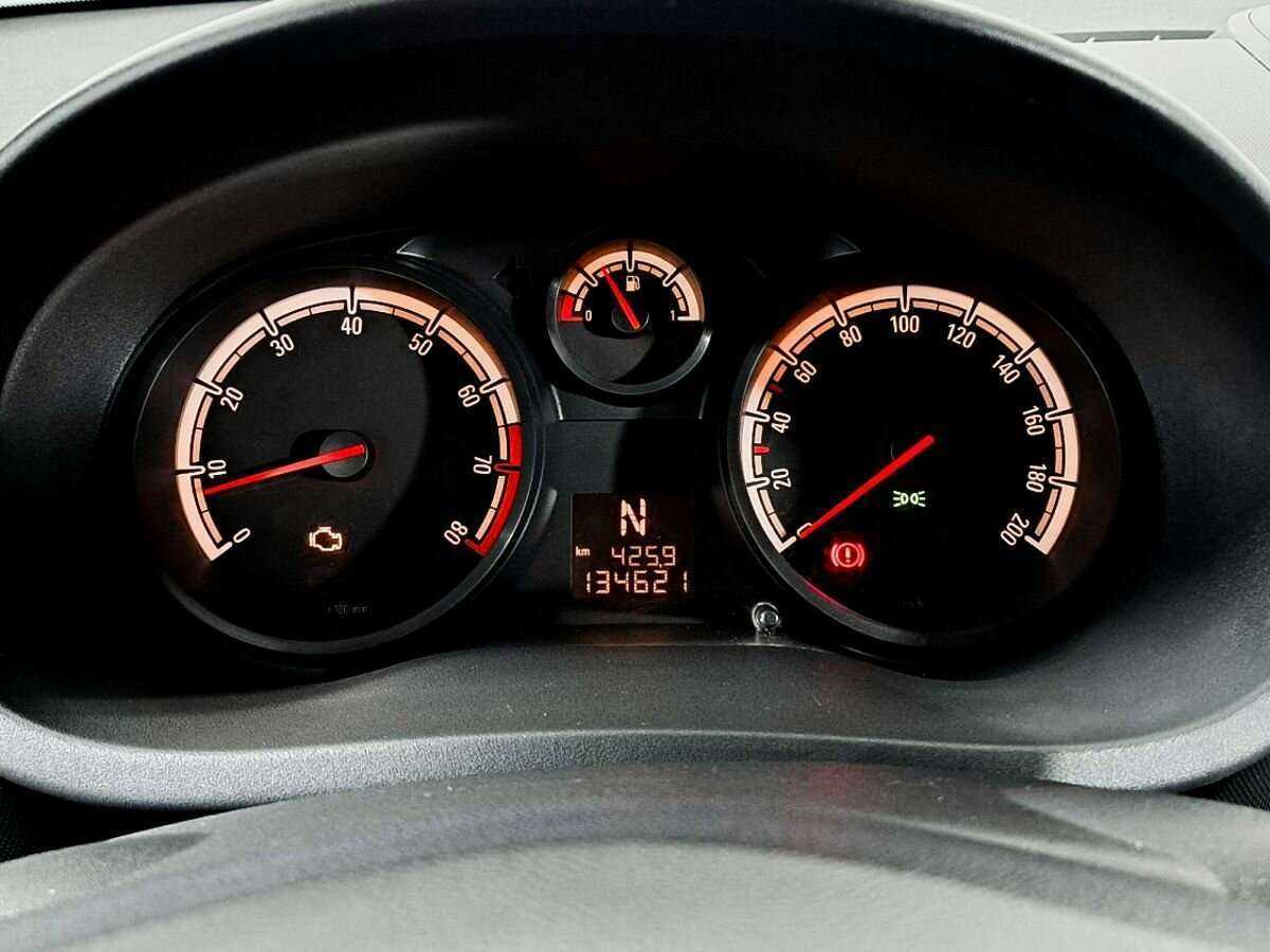 Opel Corsa, 2012 Фото №11