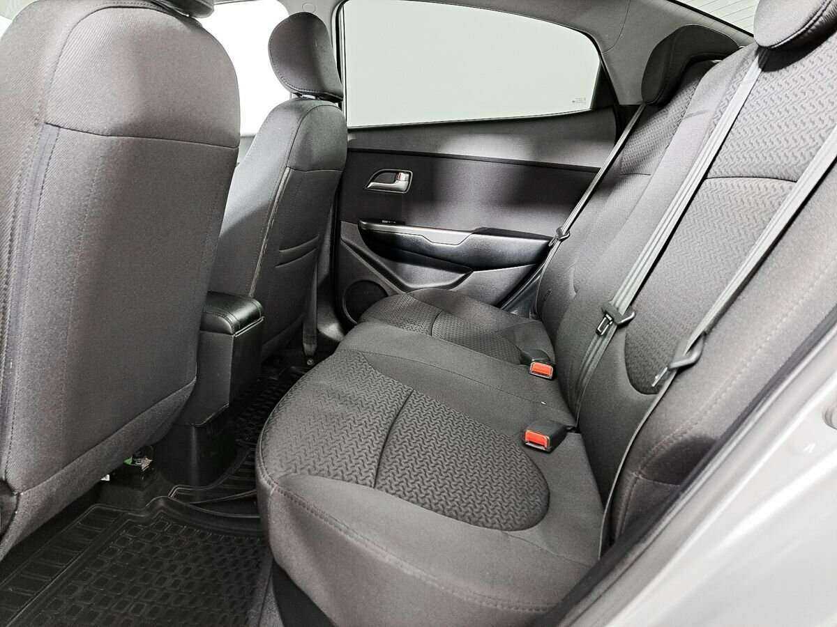 Kia Rio 6-speed, 2015 Фото №9