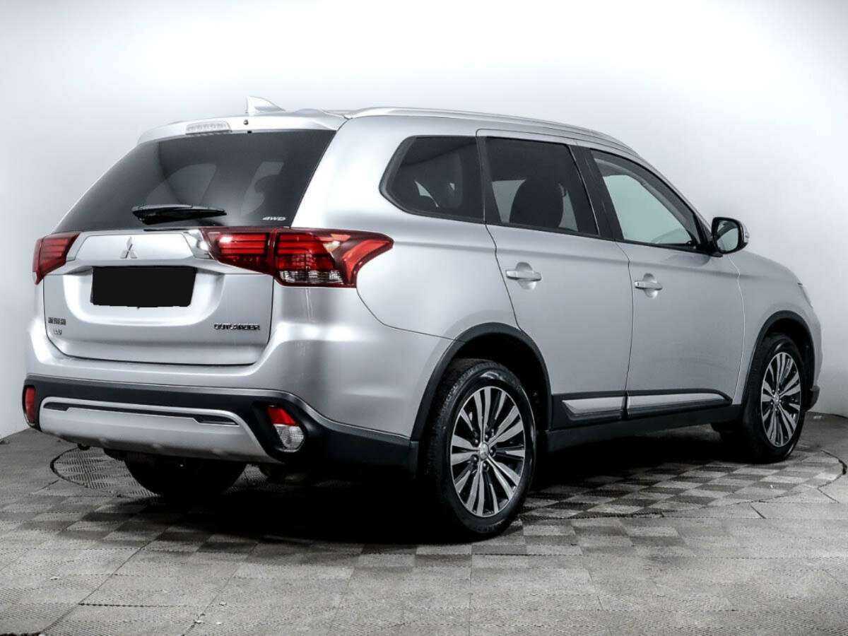 Mitsubishi Outlander, 2019 - 115 921 км. | Фото №4