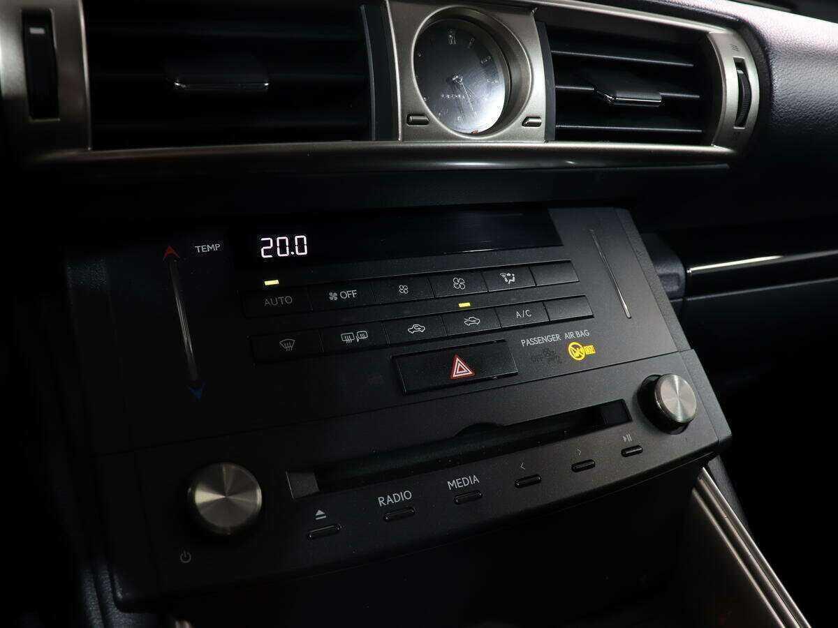 Lexus IS 250, 2015 Фото №18